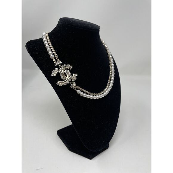 Chanel 23P Choker Pearly White Crystal CC Necklace NEW - Picture 6 of 14